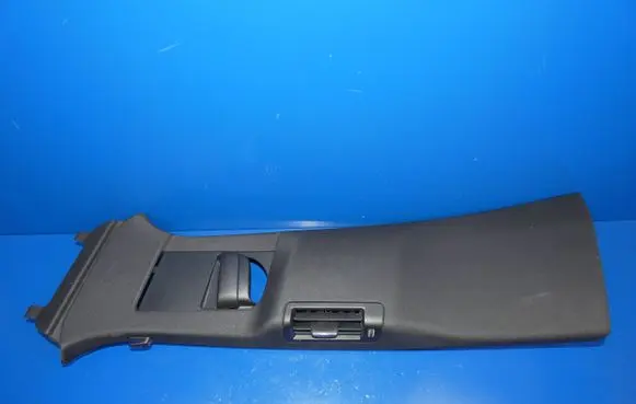 Volvo XC60 (B) pillar trim (top) 31479432 BQ2LA