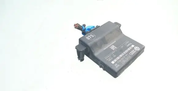 Volkswagen PASSAT B6 Gateway control module 3C0907530C 3C0907951A