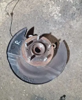 Honda CR-V Front wheel hub