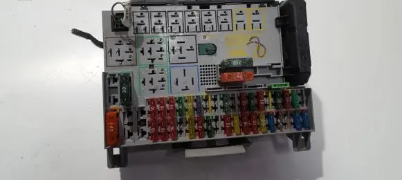 Opel Vectra B Fuse box set 90504534