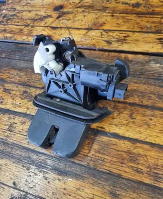 Audi Q7 4L Tailgate/trunk/boot lock/catch/latch 8P4827505B