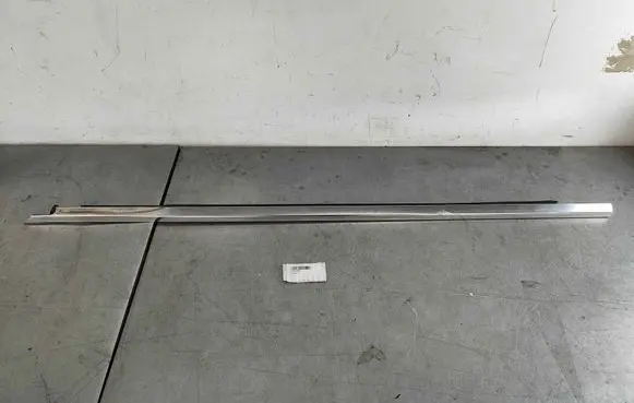 Jaguar XF X260 Front door glass trim molding T2H35867 T2H25110 T2H31660