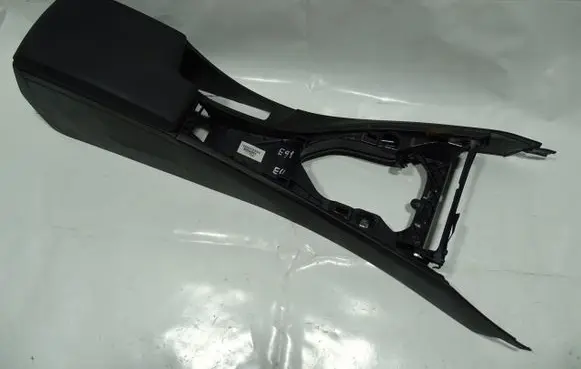 BMW 3 E90 E91 Center console 