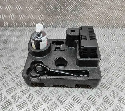 Volkswagen T-Cross Tire air pump compressor 6V0805615 8E0012619C