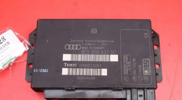 Audi A4 S4 B6 8E 8H Comfort/convenience module 8E0959433BD