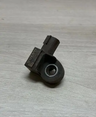 Volvo S90, V90 Airbag deployment crash/impact sensor 31451530