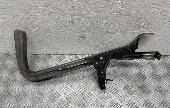Radiator support slam panel bracket