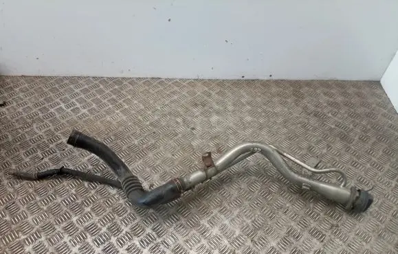 Fuel tank filler neck pipe