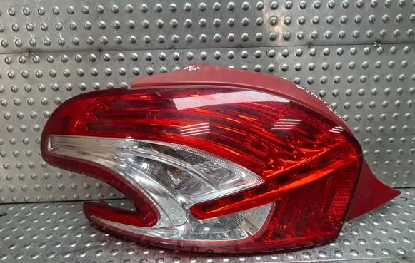 Peugeot 208 I Rear/tail lights S14461141 9672628280
