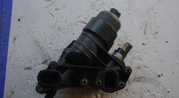 Renault Scenic III - Grand scenic III Oil filter mounting bracket 0F1622 152085948R 01021672