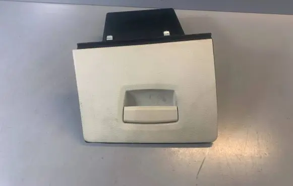 BMW 5 F10 F11 Glove box 51169166696 9166696