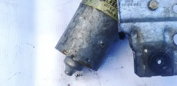 Volkswagen PASSAT B2 Wiper motor 321955113G
