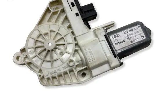 Audi Q7 4L Front door window regulator motor 4L0959801B