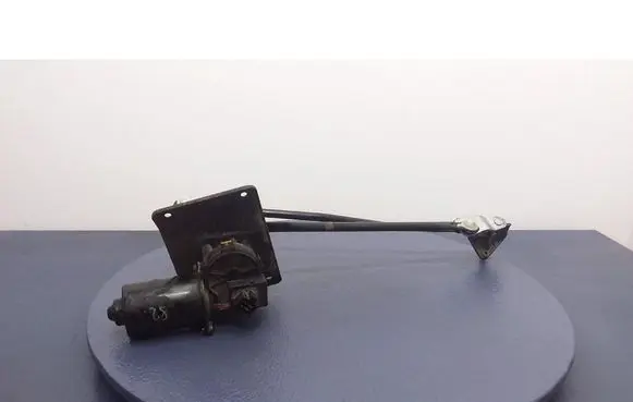 Front wiper linkage and motor