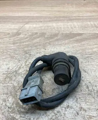 Audi A4 S4 B5 8D Crankshaft position sensor 050906433