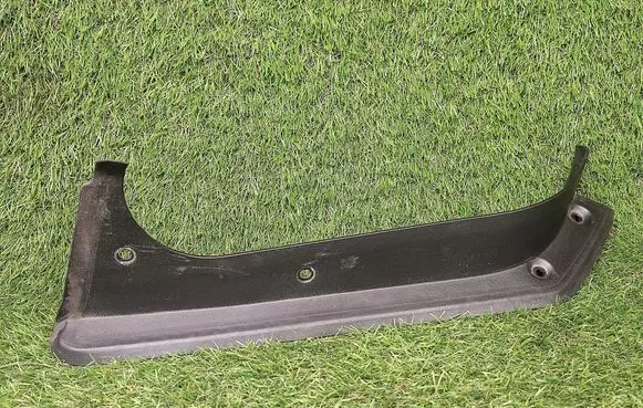 Mercedes-Benz E W212 Other trunk/boot trim element A2126930933
