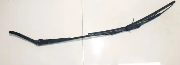 Front wiper blade arm
