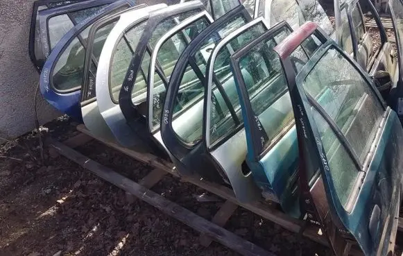 Renault Safrane Rear door 