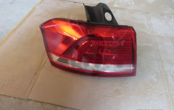 Volkswagen PASSAT B8 Rear/tail lights 0870272025