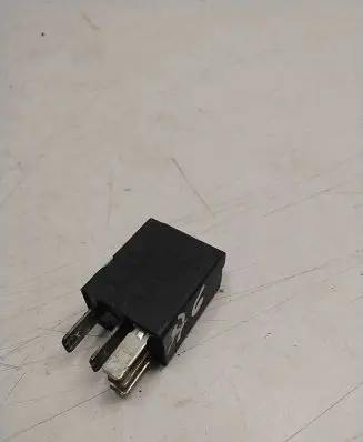 Audi A6 S6 C6 4F Other relay 8Z0951253 12V3010A PA66GF25
