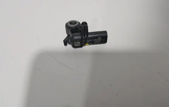 Hyundai i30 Airbag deployment crash/impact sensor 95920G3000