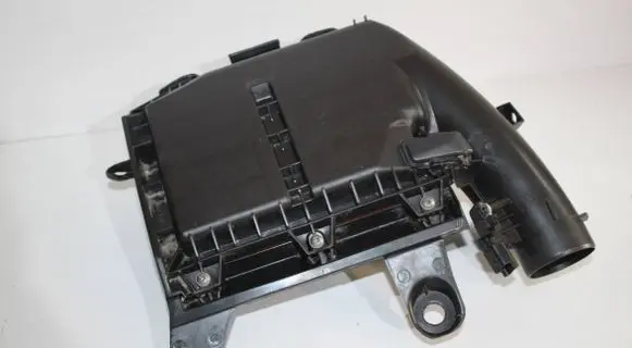 Peugeot Partner III Air filter box 9806561080