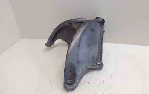 Audi A4 S4 B9 Engine mounting bracket 8W0199307F