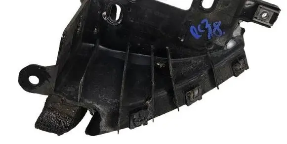 Front bumper mounting bracket