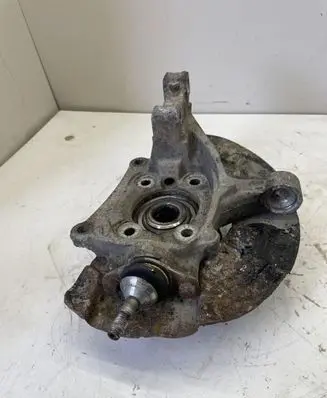 Volvo S60 Front wheel hub 9461944