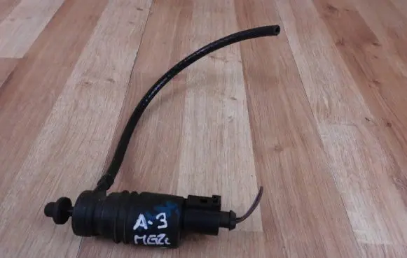 Mercedes-Benz C W204 Windscreen/windshield washer pump 0165454626