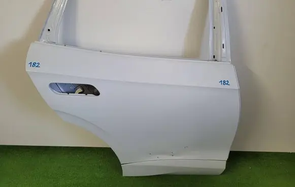 Volkswagen ID.4 Rear door 11A833124