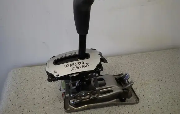 Suzuki Ignis Gear shifter/selector 