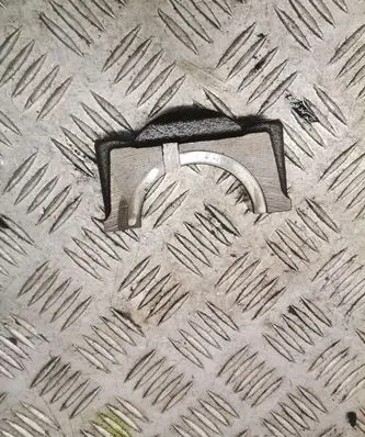 Volkswagen PASSAT B6 Crankshaft Holder 