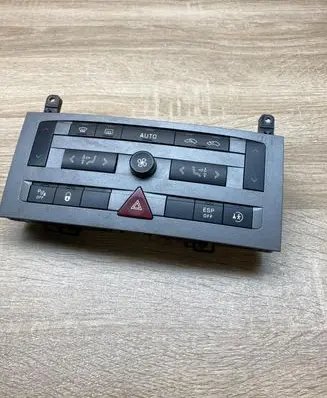 Peugeot 407 Climate control unit 96573322YW