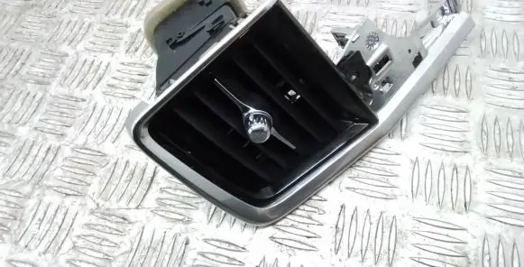 Volvo S90, V90 Dashboard side air vent grill/cover trim 31651219 31417211