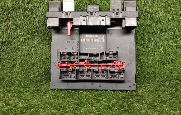 Audi A3 S3 8P Comfort/convenience module 8P0907279E