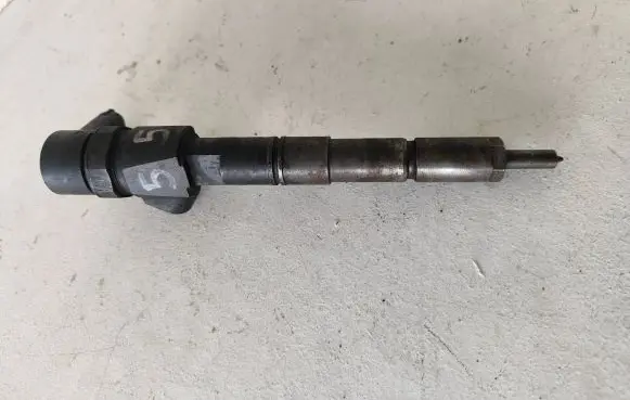 Alfa Romeo 156 Fuel injector 0445110243