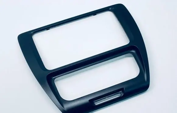 Radio/GPS head unit trim