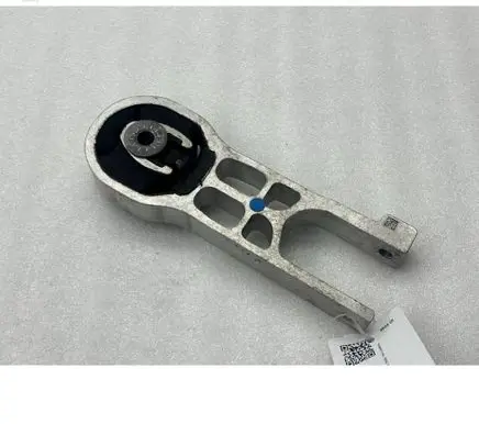 Opel Mokka B Engine mount bracket 9826527880