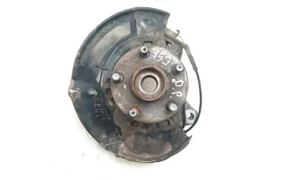 Toyota Prius (XW30) Front wheel hub