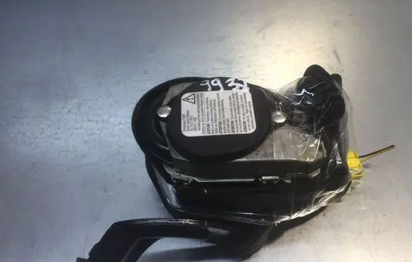 Volkswagen Golf Plus Front seatbelt 604989700 008R000