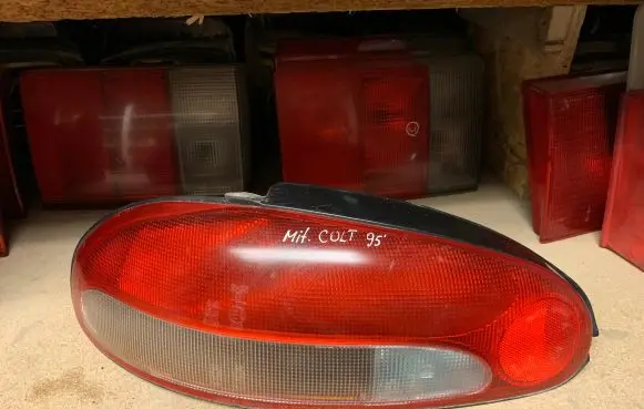 Mitsubishi Colt Rear/tail lights 0431568