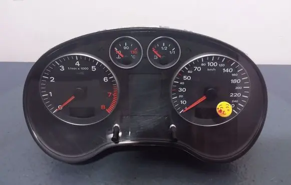 Audi A3 S3 8P Speedometer (instrument cluster) 8P0920900GX