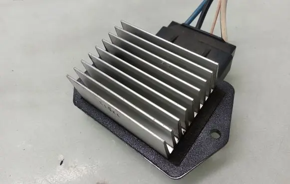 Toyota Corolla Verso E121 Heater blower motor/fan resistor 4993002121