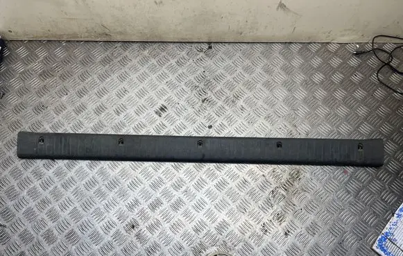 Toyota Land Cruiser (J120) Trunk/boot sill cover protection 5857460080