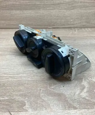 Volkswagen PASSAT B5 Climate control unit 1J0820045E 90151101