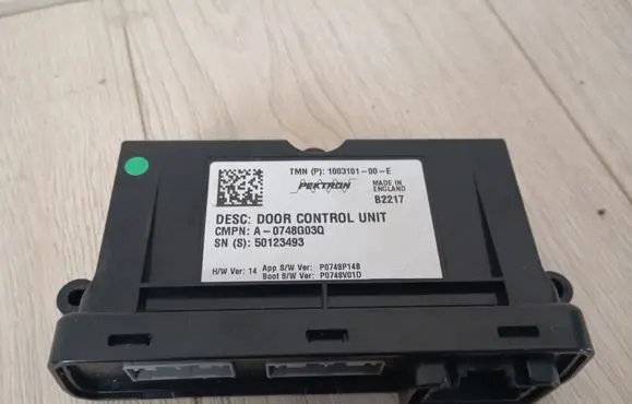 Tesla Model S Door control unit/module 100310100E