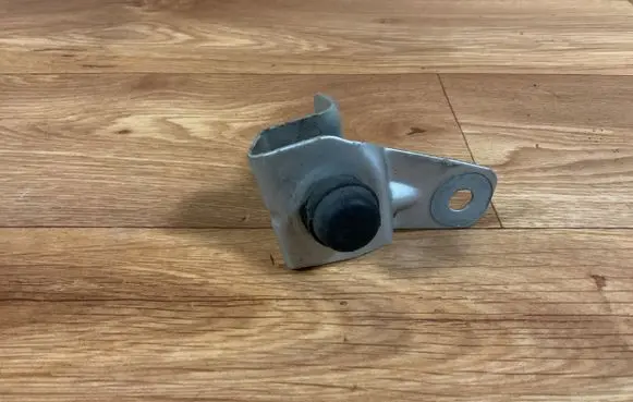 Opel Insignia A Radiator support slam panel bracket 13248768