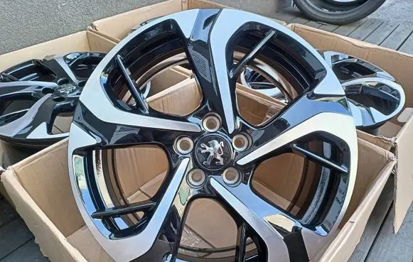 R18 alloy rim