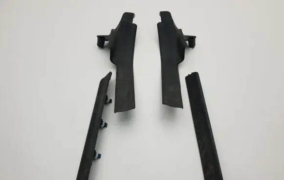 Volvo XC70 Front sill trim cover